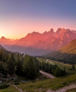 Półkotapczan z sofą: Idealne rozwiązanie dla małych przestrzeni